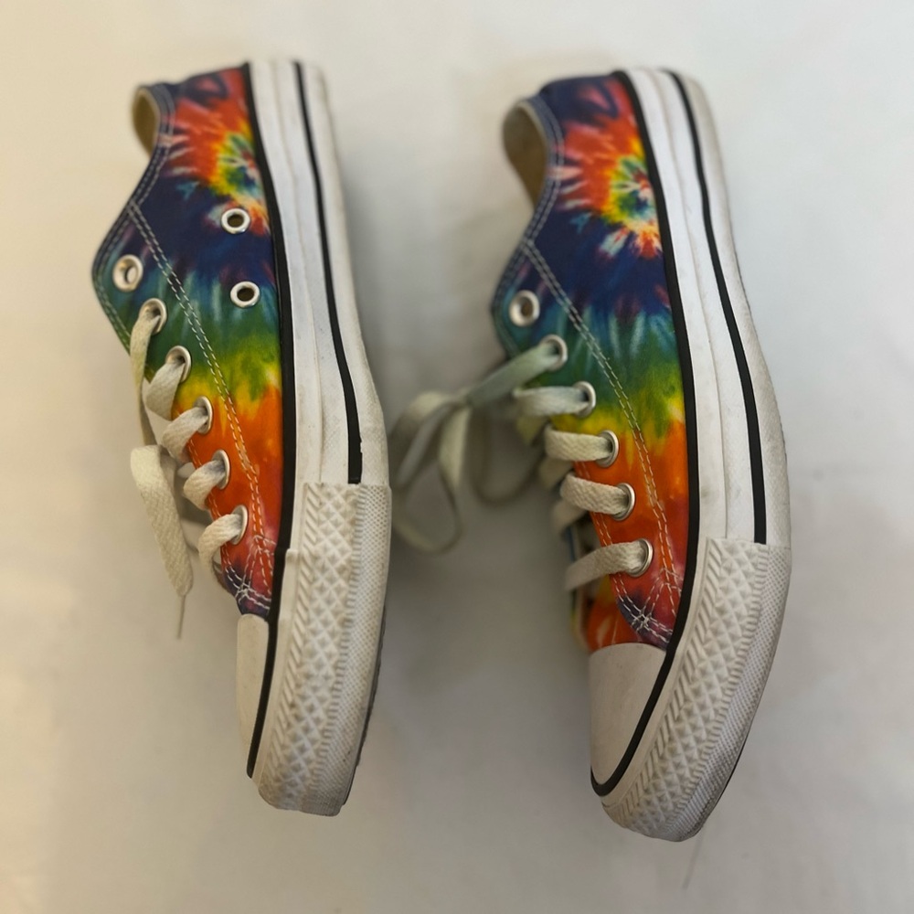 Tie dye converse size 7 - Picture 4 of 6
